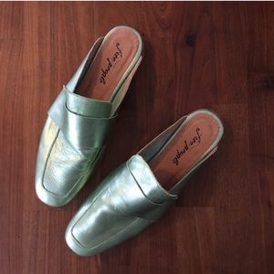 Metallic Mint-green Mules 💚✨ FREE PEOPLE
